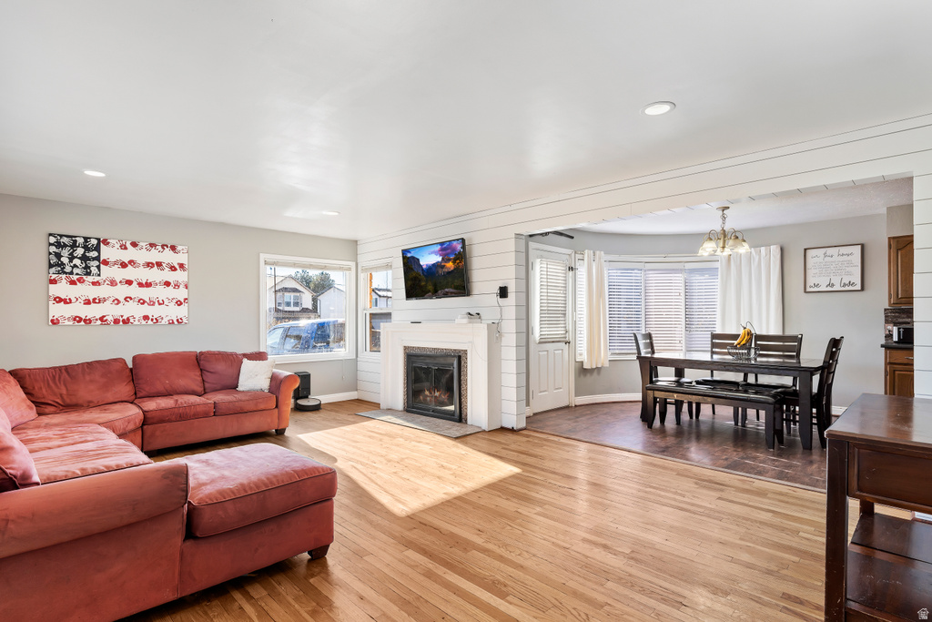 5185 S 2100 W Roy, UT 84067