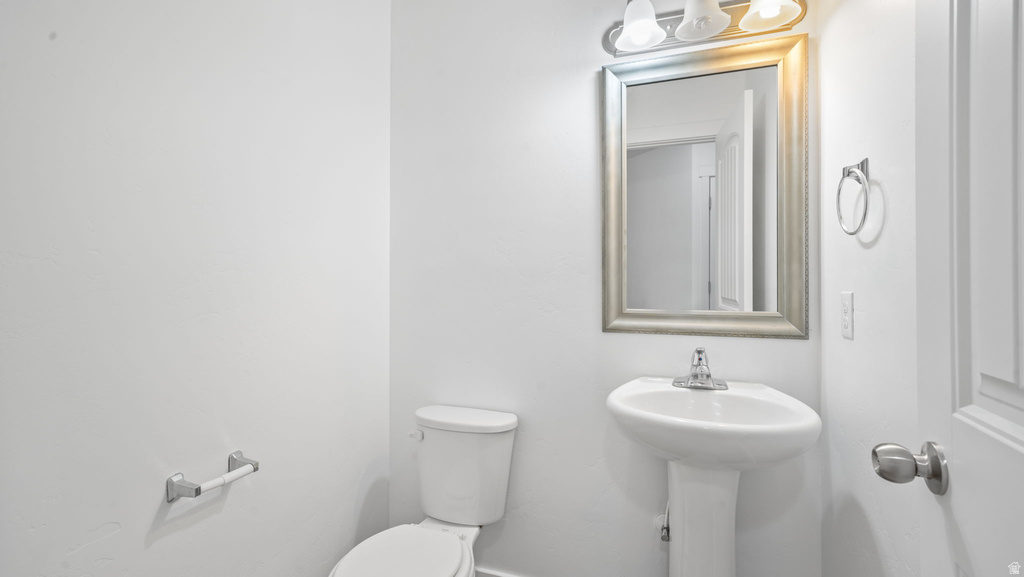 825 S PHEASANT RUN Orem, UT 84058