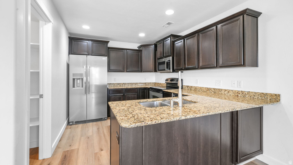 825 S PHEASANT RUN Orem, UT 84058