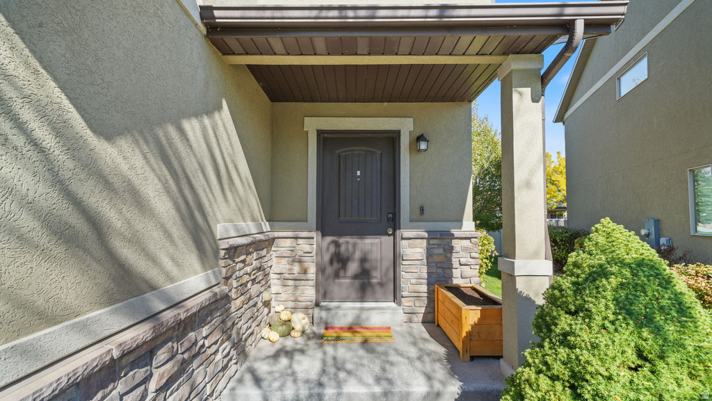 825 S PHEASANT RUN Orem, UT 84058