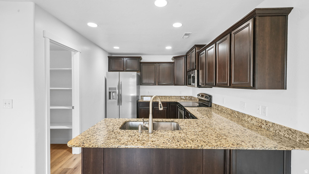 825 S PHEASANT RUN Orem, UT 84058