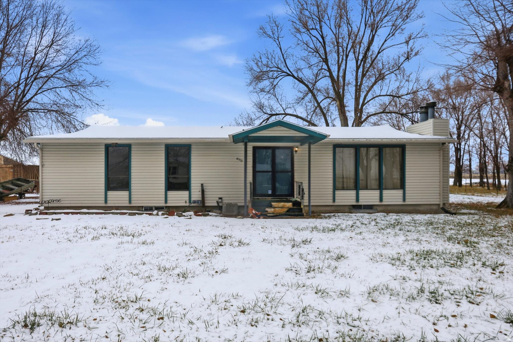 490 N STONE RD Snowville, UT 84336