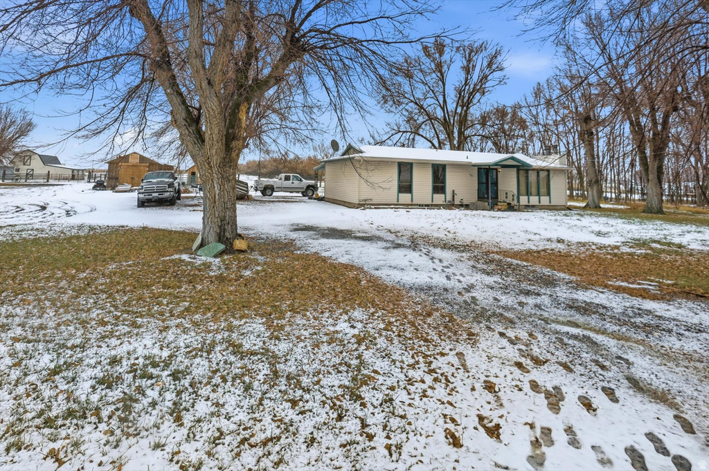 490 N STONE RD Snowville, UT 84336