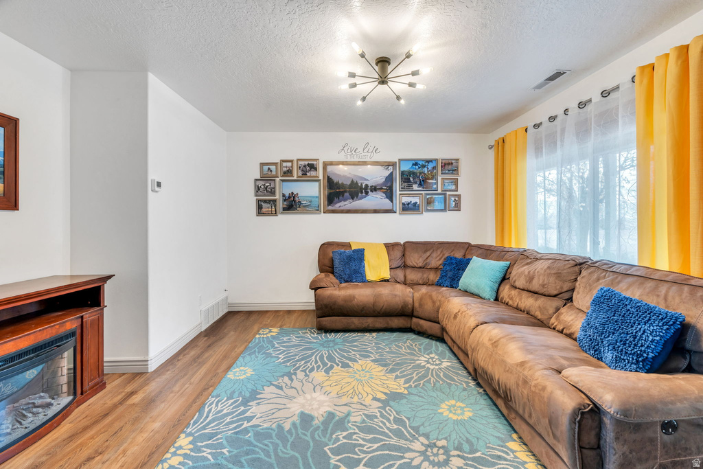 328 N 1270 E Lehi, UT 84043