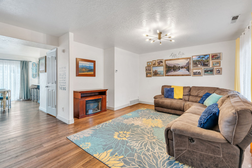 328 N 1270 E Lehi, UT 84043