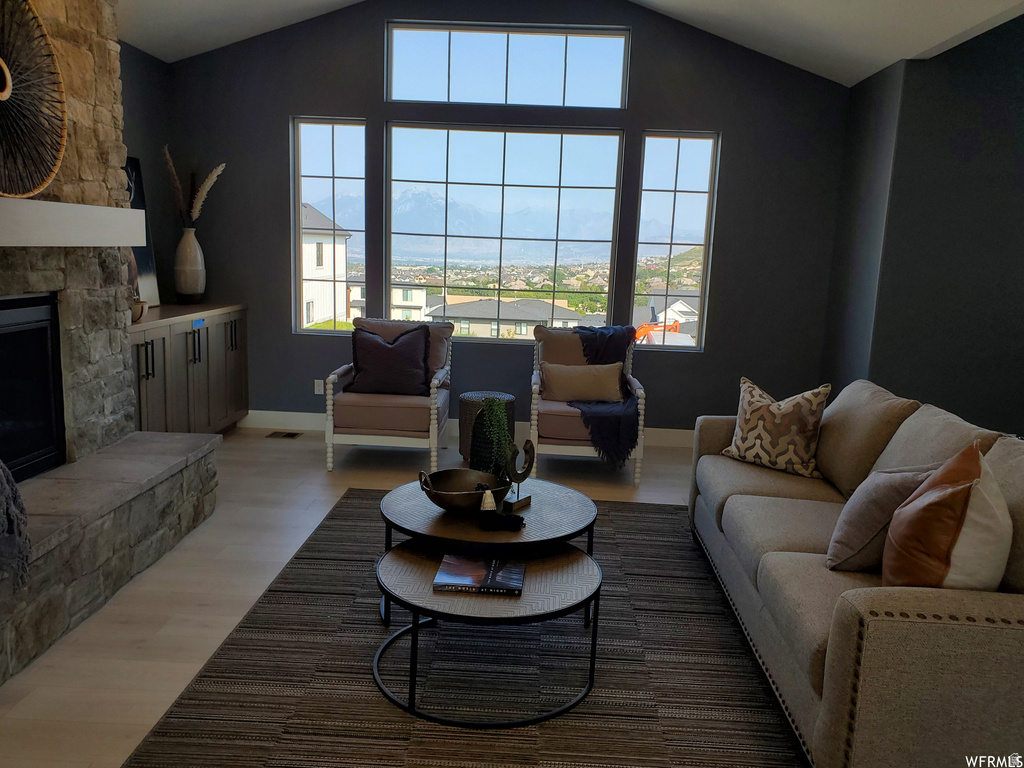 14236 S SUMMIT CREST LN Herriman, UT 84096