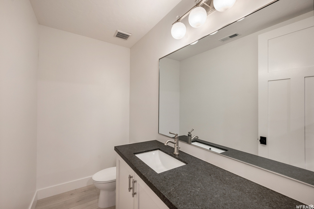 14236 S SUMMIT CREST LN Herriman, UT 84096