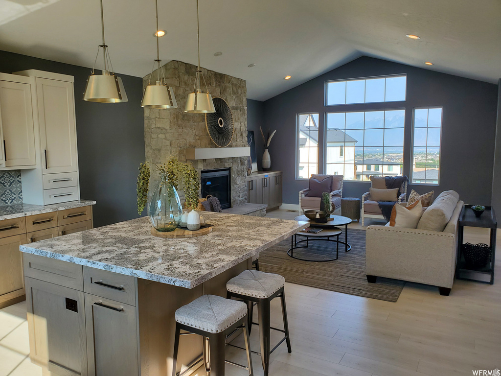 14236 S SUMMIT CREST LN Herriman, UT 84096