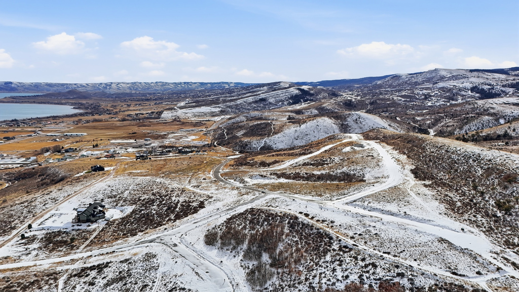 569 N CRESTVIEW RD Garden City, UT 84028