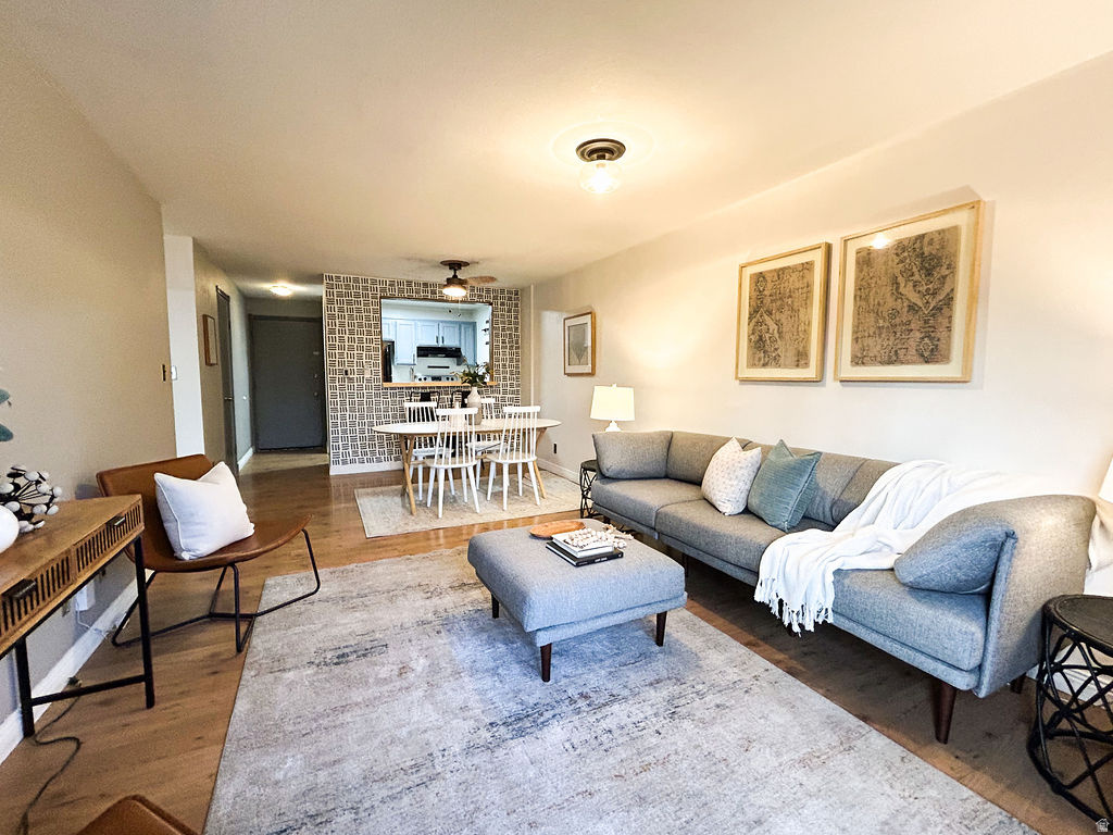 339 E 600 S #1111 Salt Lake City, UT 84111