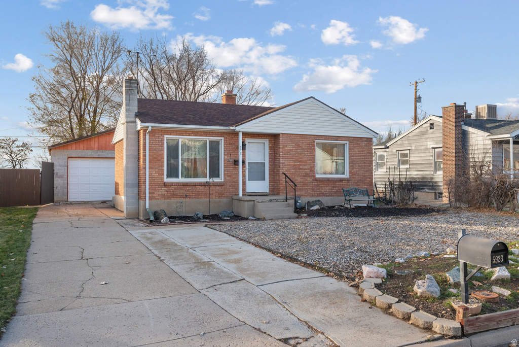 5923 S 2625 W Roy, UT 84067