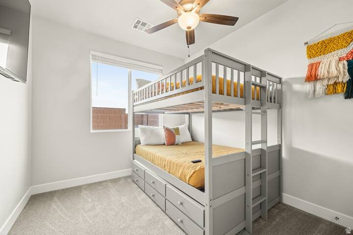 2152 W 380 S Hurricane, UT 84737