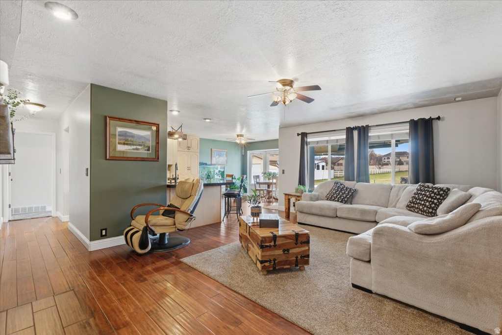 11268 S 2865 W South Jordan, UT 84095