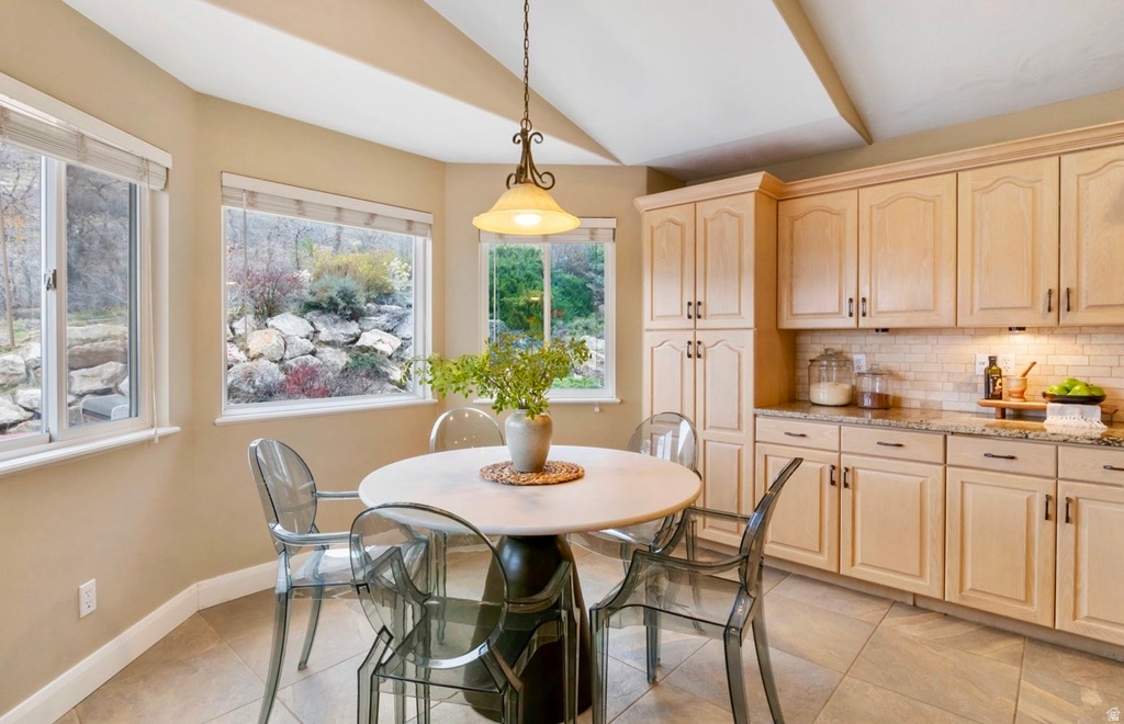 874 AVALON HILLS DR Ogden, UT 84404