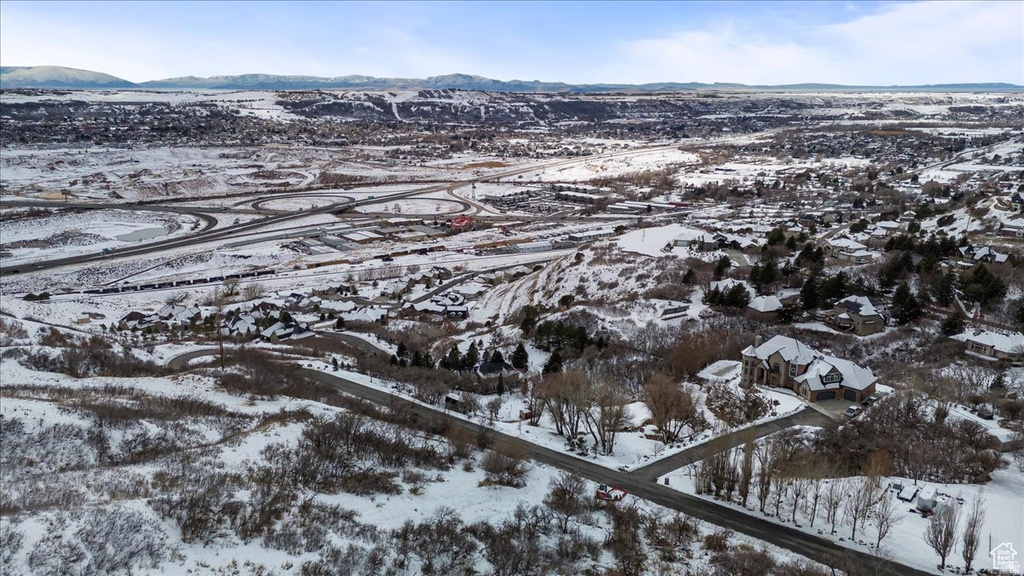 6548 S BYBEE DR South Weber, UT 84403