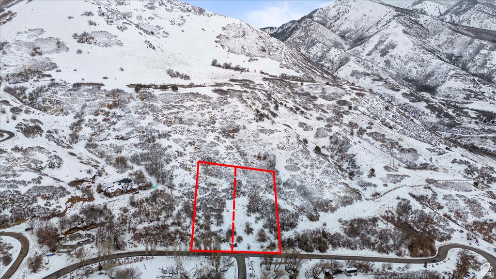 6548 S BYBEE DR South Weber, UT 84403