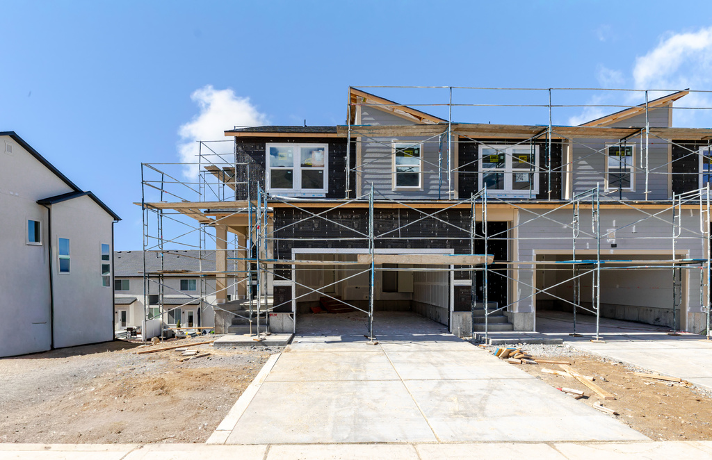 4828 S HEARTWOOD RD #421 Mapleton, UT 84664