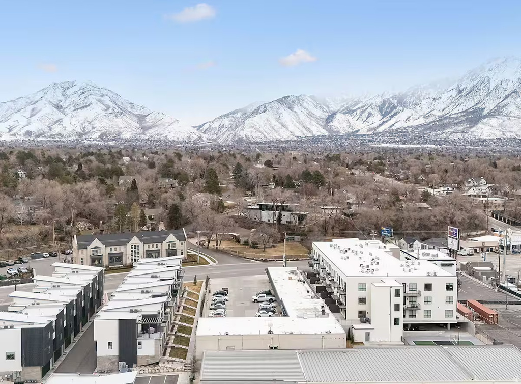 1538 E TALO CT Millcreek, UT 84106