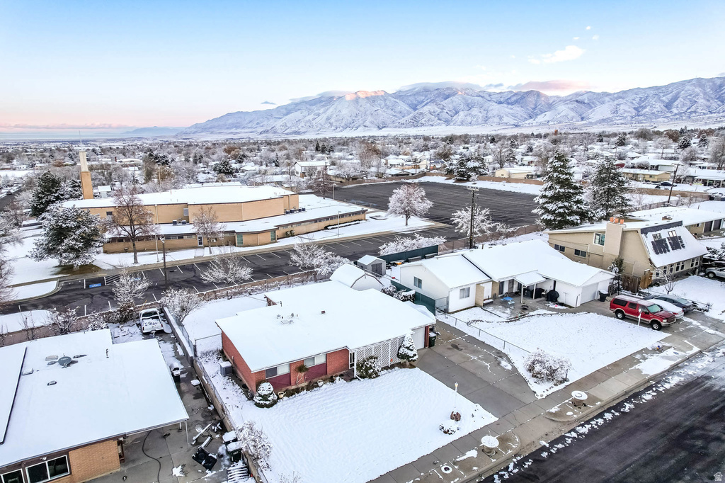 185 CREST CIR Tooele, UT 84074