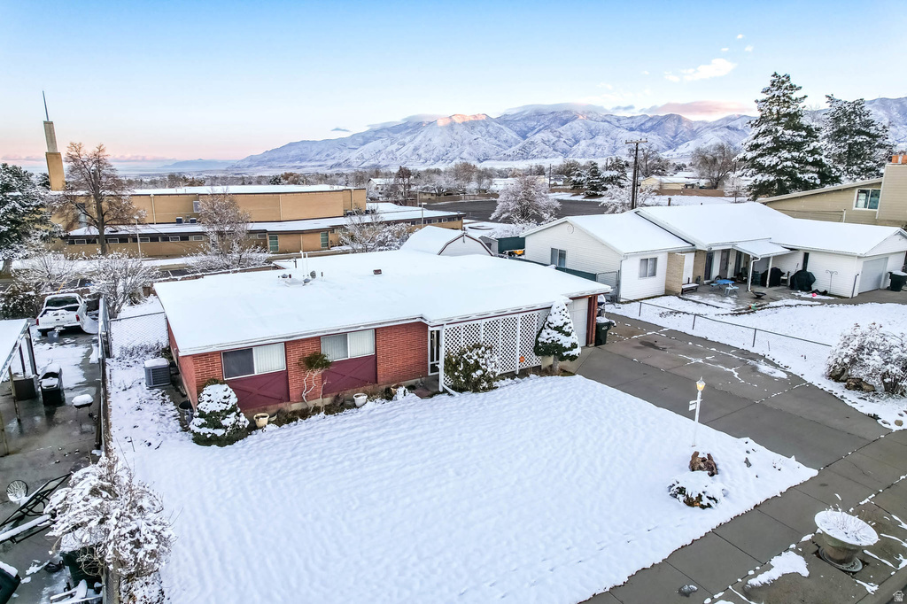 185 CREST CIR Tooele, UT 84074