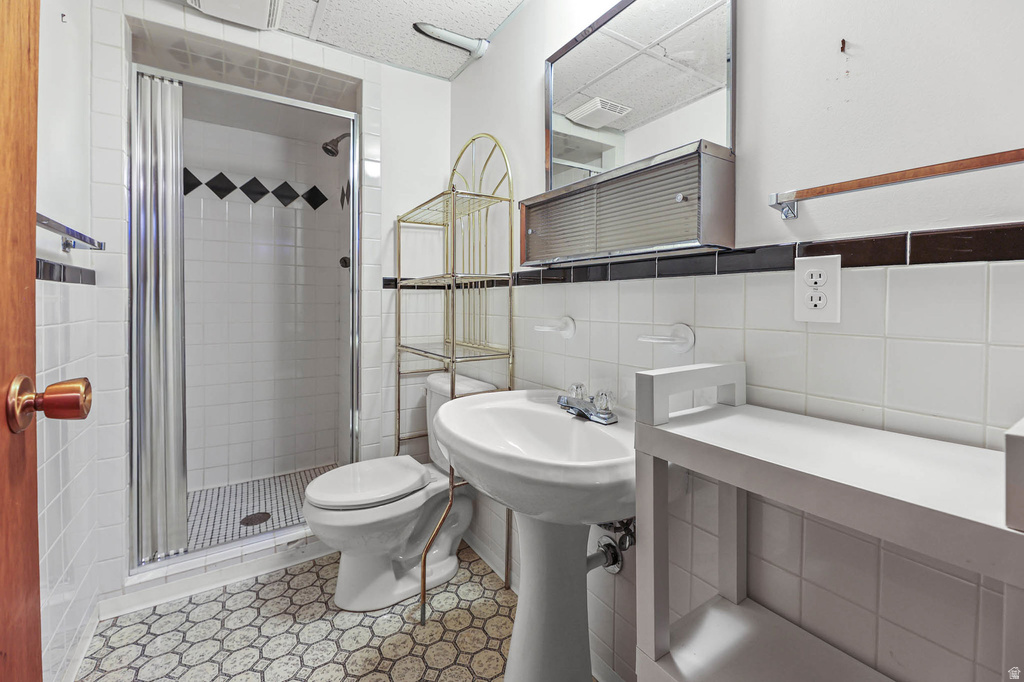 185 CREST CIR Tooele, UT 84074