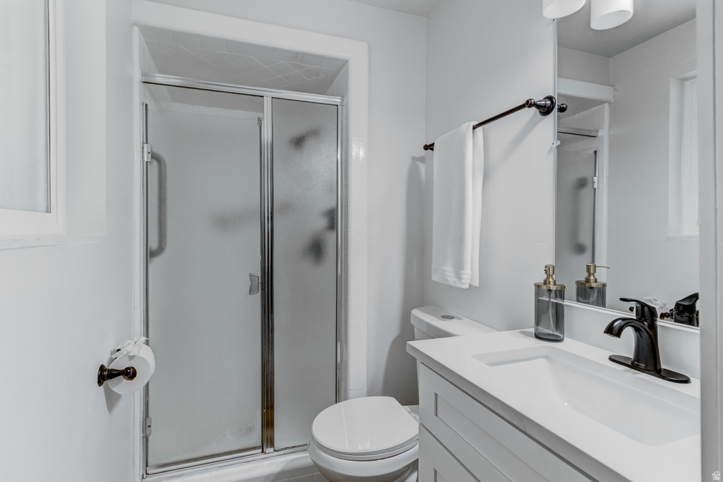 2045 W BOWLING AVE Taylorsville, UT 84129