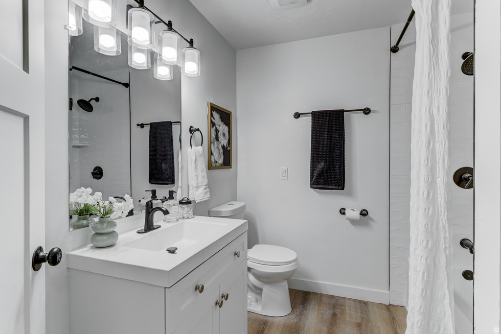 2045 W BOWLING AVE Taylorsville, UT 84129