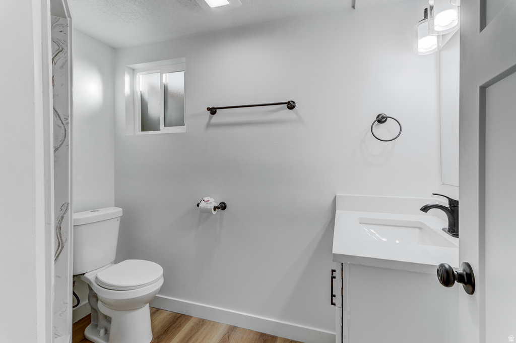 2045 W BOWLING AVE Taylorsville, UT 84129