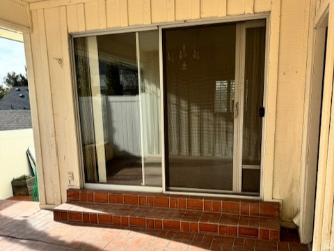 4608 S LOCUST LN Holladay, UT 84117