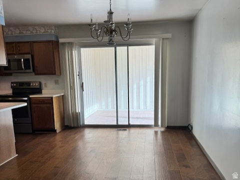 4608 S LOCUST LN Holladay, UT 84117