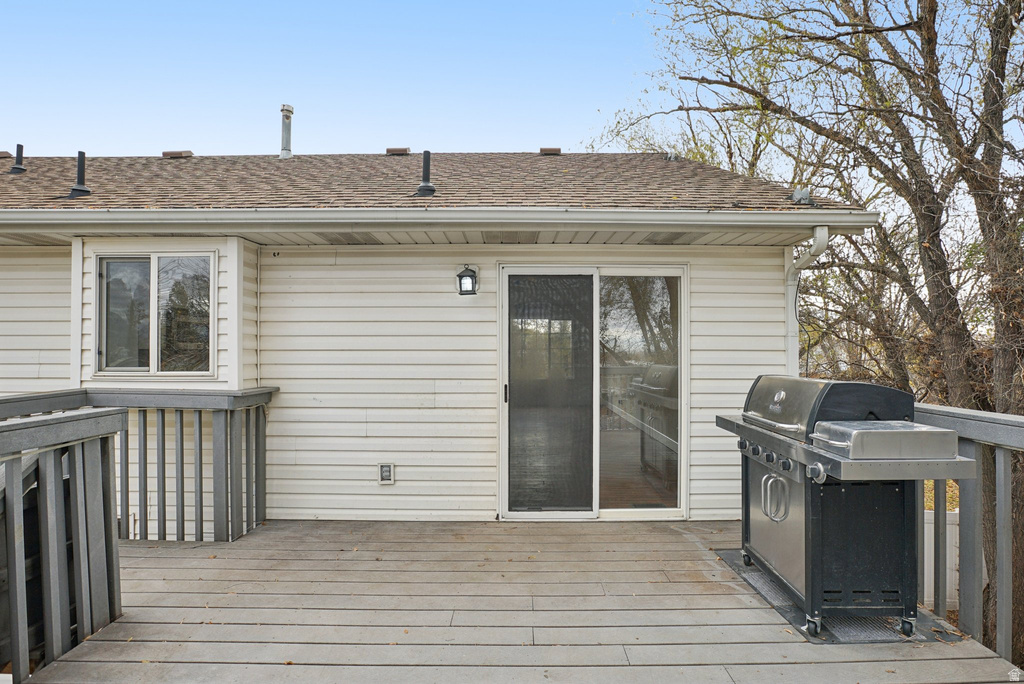 2608 W 3900 S Roy, UT 84067