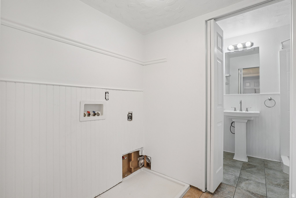 2608 W 3900 S Roy, UT 84067