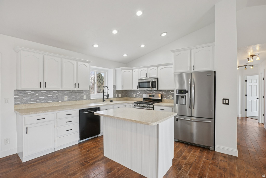 2608 W 3900 S Roy, UT 84067