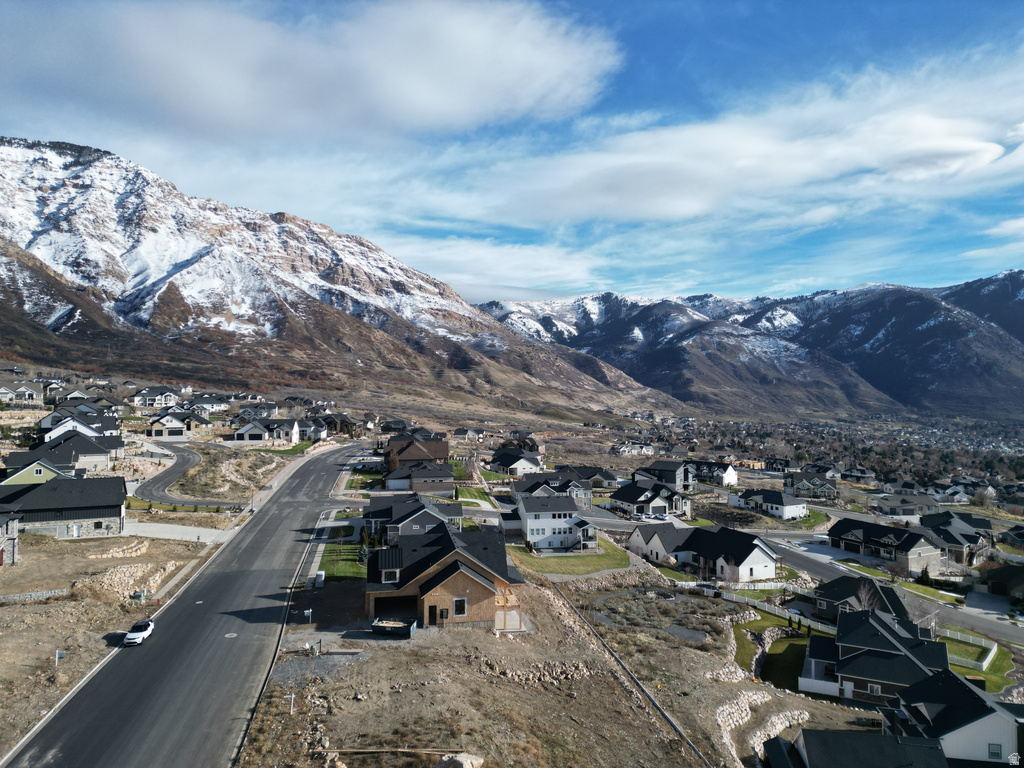 765 E MOUNTAIN RD North Ogden, UT 84414