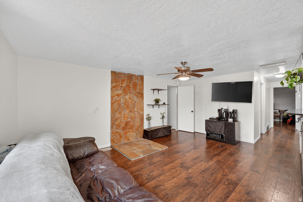 1721 N 400 W Sunset, UT 84015