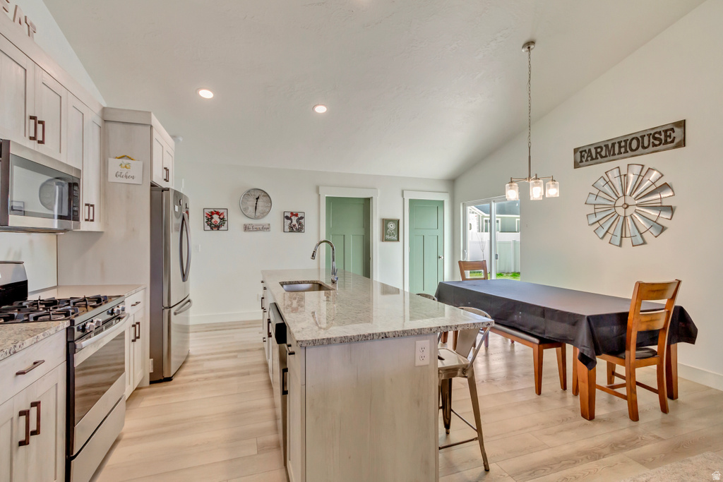 40 E 920 N Santaquin, UT 84655