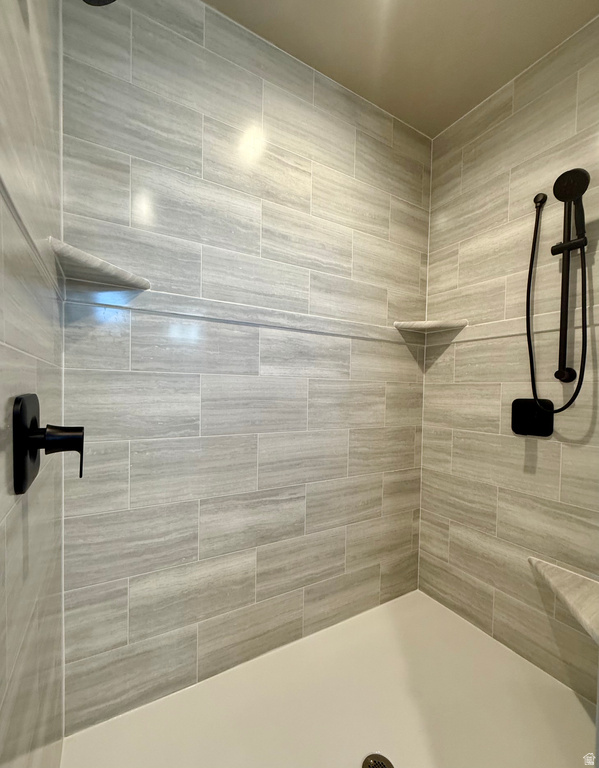 1198 W GRAYHAWK LOOP Roosevelt, UT 84066