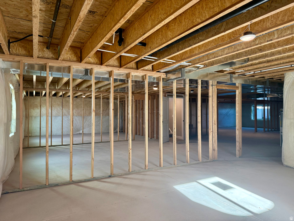 1198 W GRAYHAWK LOOP Roosevelt, UT 84066