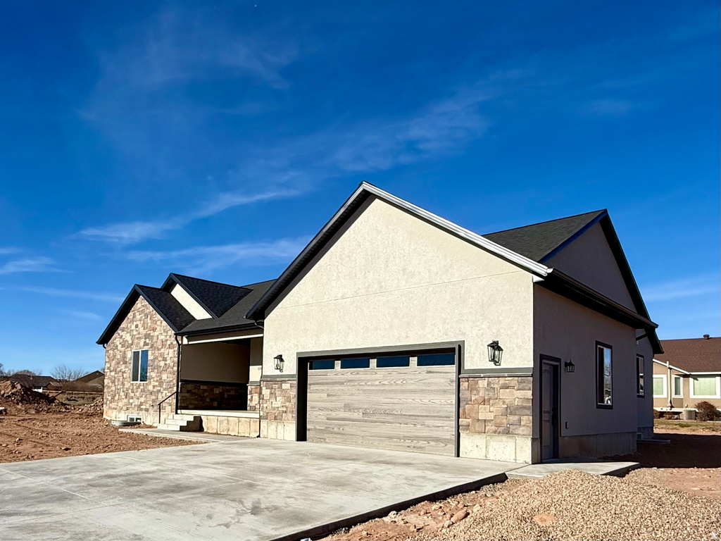 1198 W GRAYHAWK LOOP Roosevelt, UT 84066