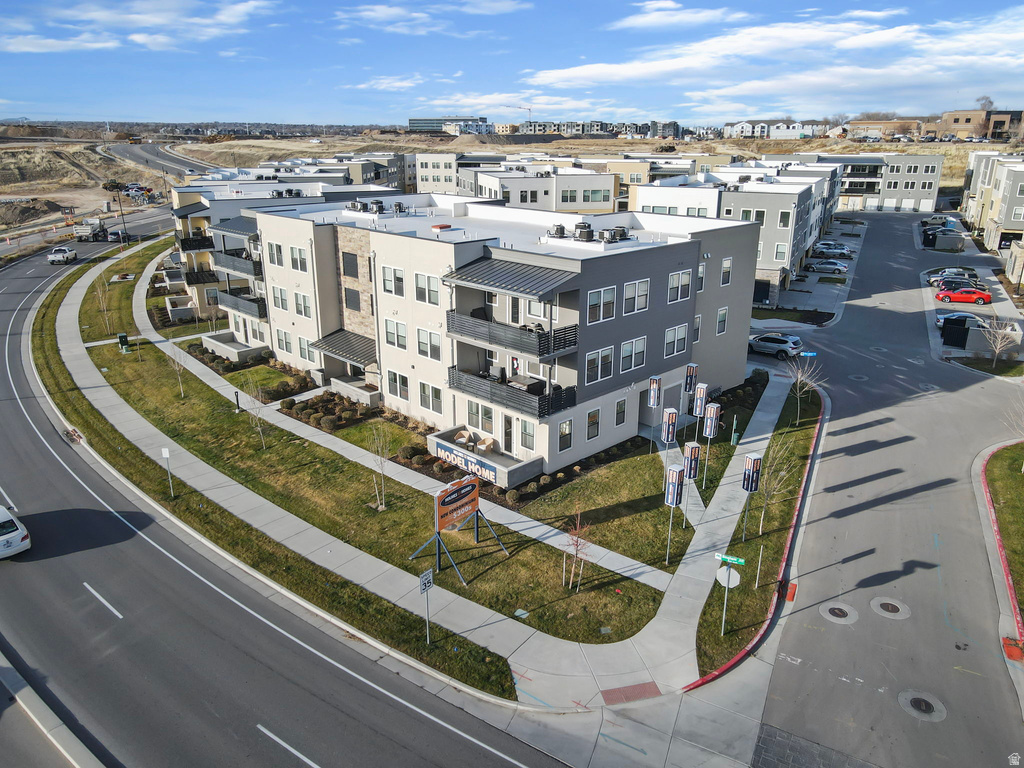 8392 S SKY MIRROR LN #204 Midvale, UT 84047