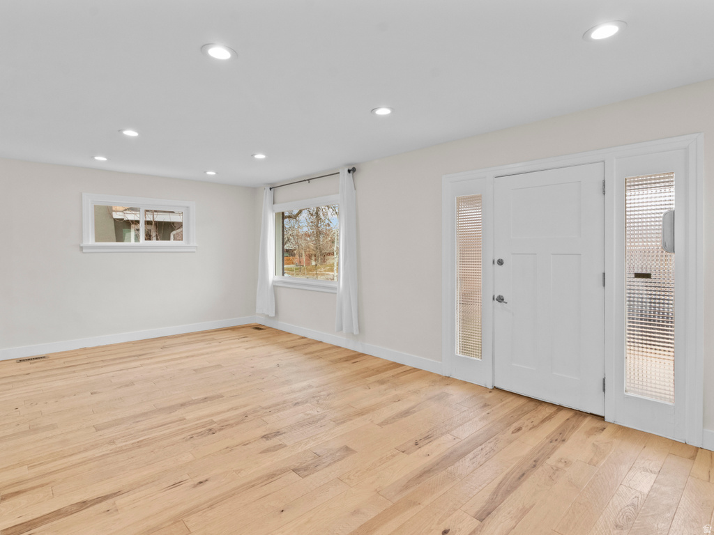 1648 E ROOSEVELT AVE Salt Lake City, UT 84105