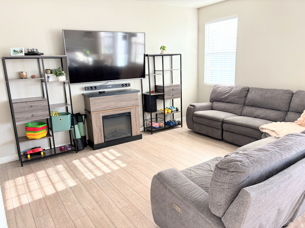 552 S 1525 W Syracuse, UT 84075