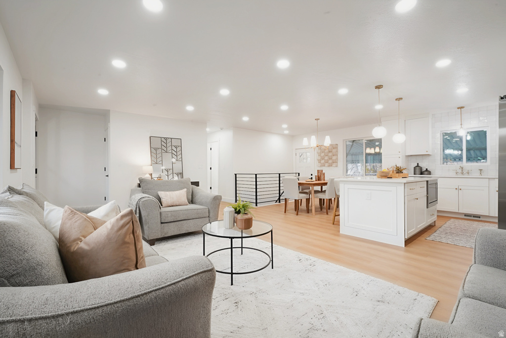 1483 E EVERGREEN LN Millcreek, UT 84106