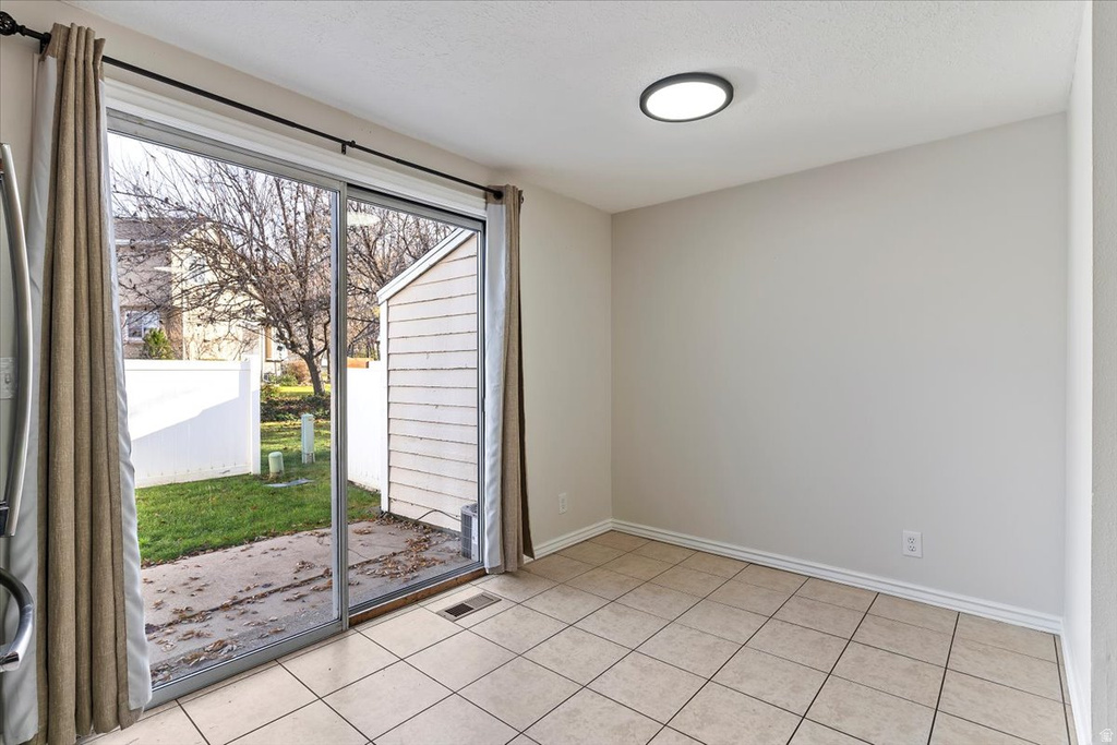 586 W 1950 N Centerville, UT 84014