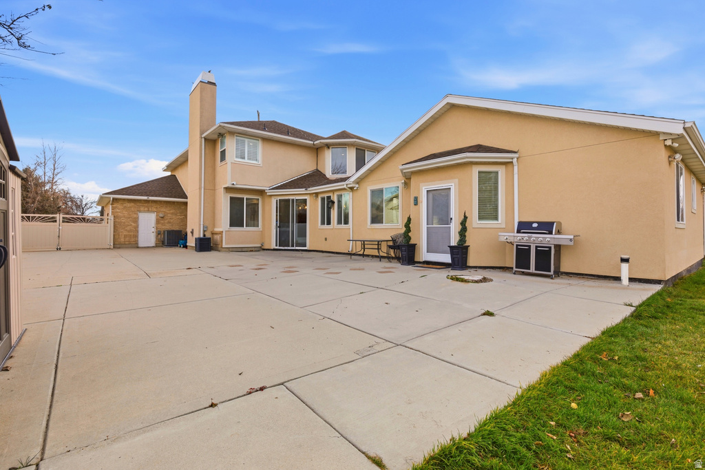 1182 COUNTRY RIDGE DR South Jordan, UT 84095