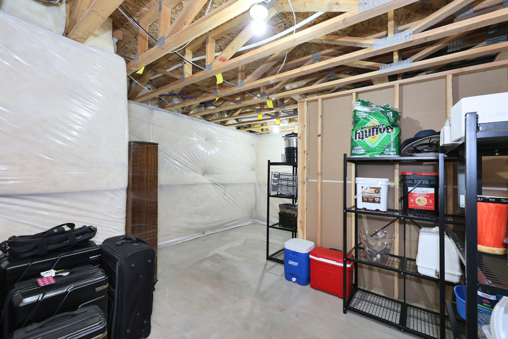 5625 S DUNETREE HILL LN Holladay, UT 84121