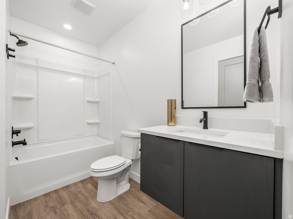 493 W 620 N #122 Centerville, UT 84014