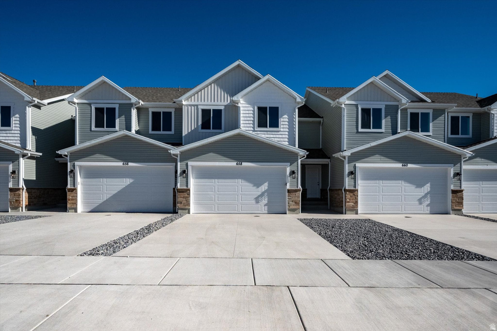 657 S 85 E #33 Smithfield, UT 84335