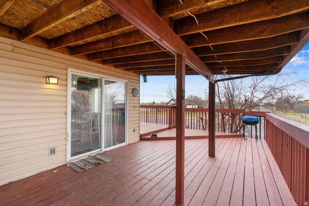 5076 S 4700 W Hooper, UT 84315