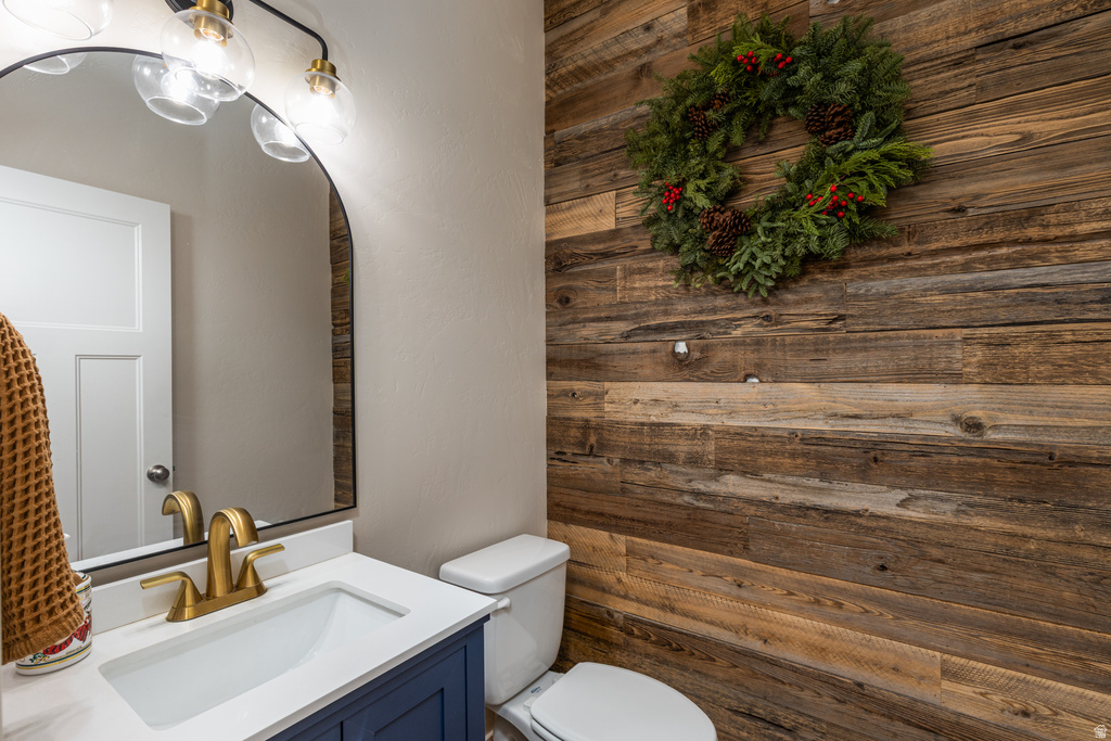 1083 W STONEHAVEN DR North Salt Lake, UT 84054